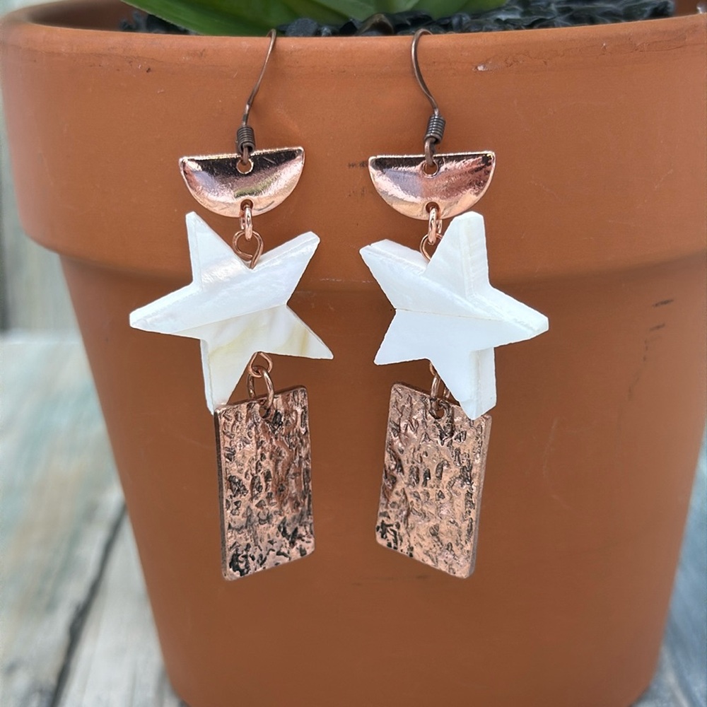 🌟Adorned Crown Jewelry assemblage copper mother of pearl star earrings